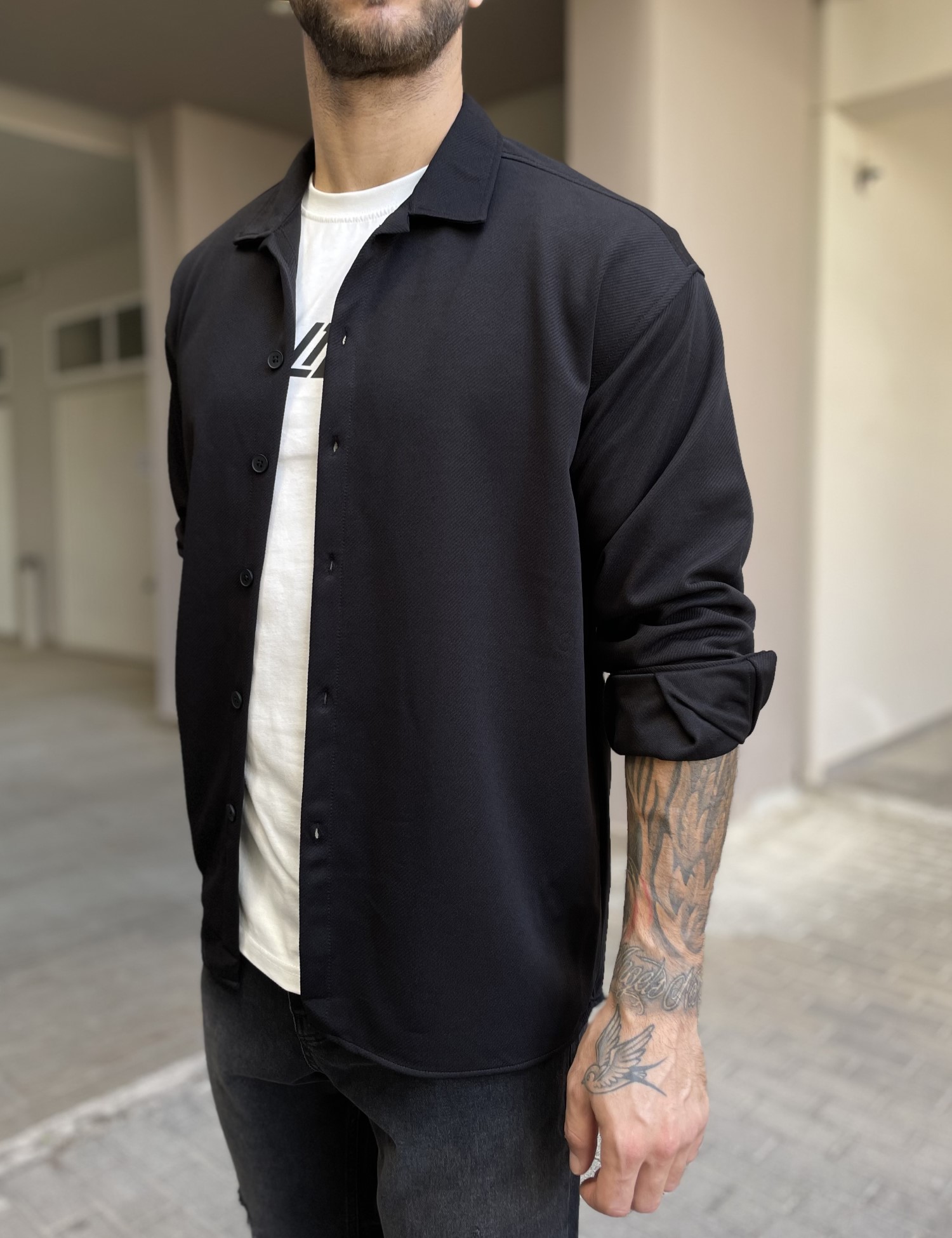 Ανδρικό μαύρο διαγωνάλ Overshirt με γιακά RMZ456 φωτογραφία